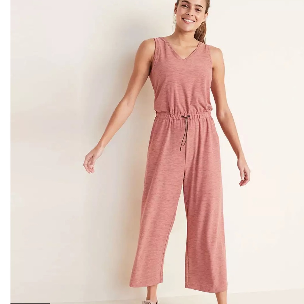 Old Navy Active Breathe On V Neck Wide Leg Jumpsuit